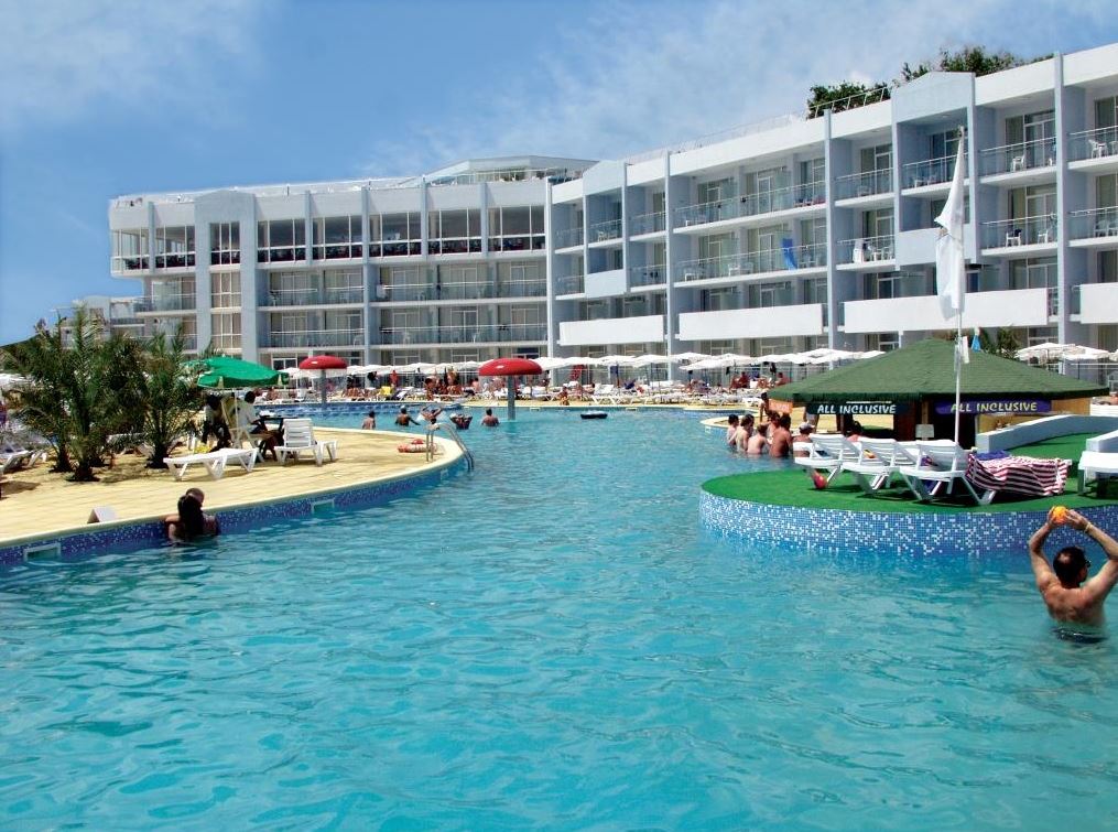 Hotel Dolphin Marina