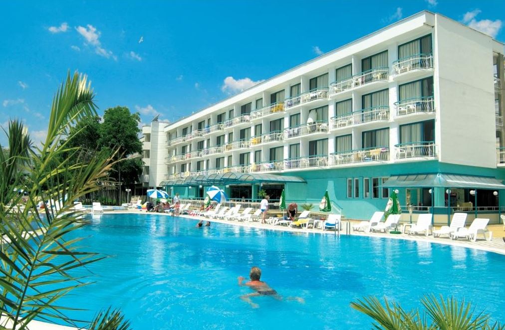 Zefir Beach