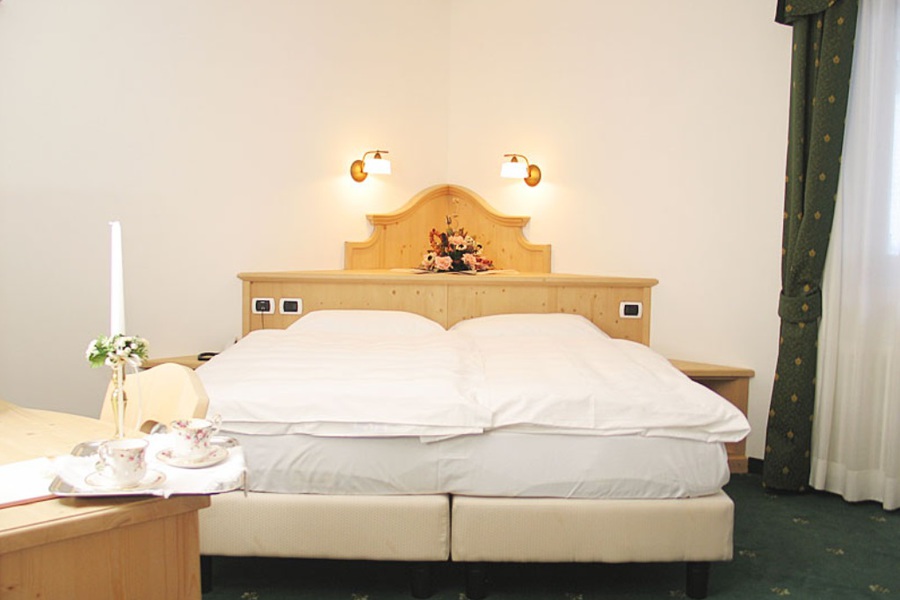Hotel CAMOSCIO