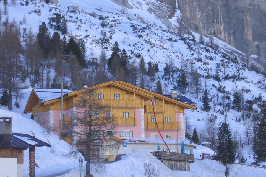 Horská CHATA DOLOMIA
