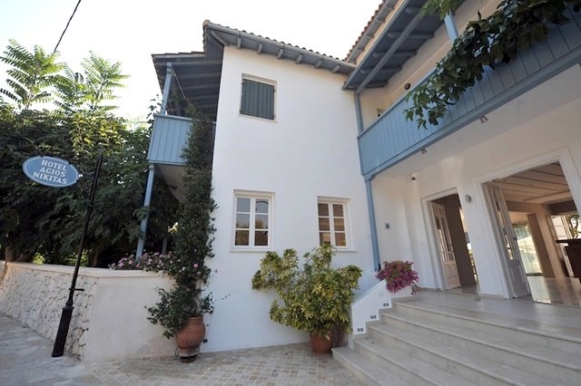 AGIOS NIKITAS HOTEL