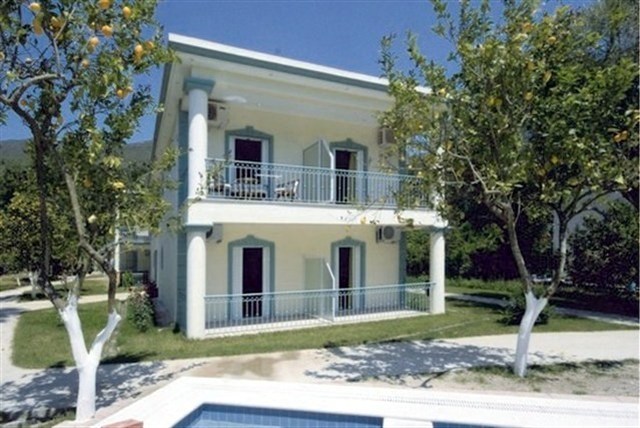 GARDEN HOUSE
